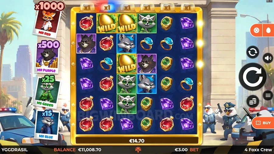 4 FOXX Crew slot gameplay